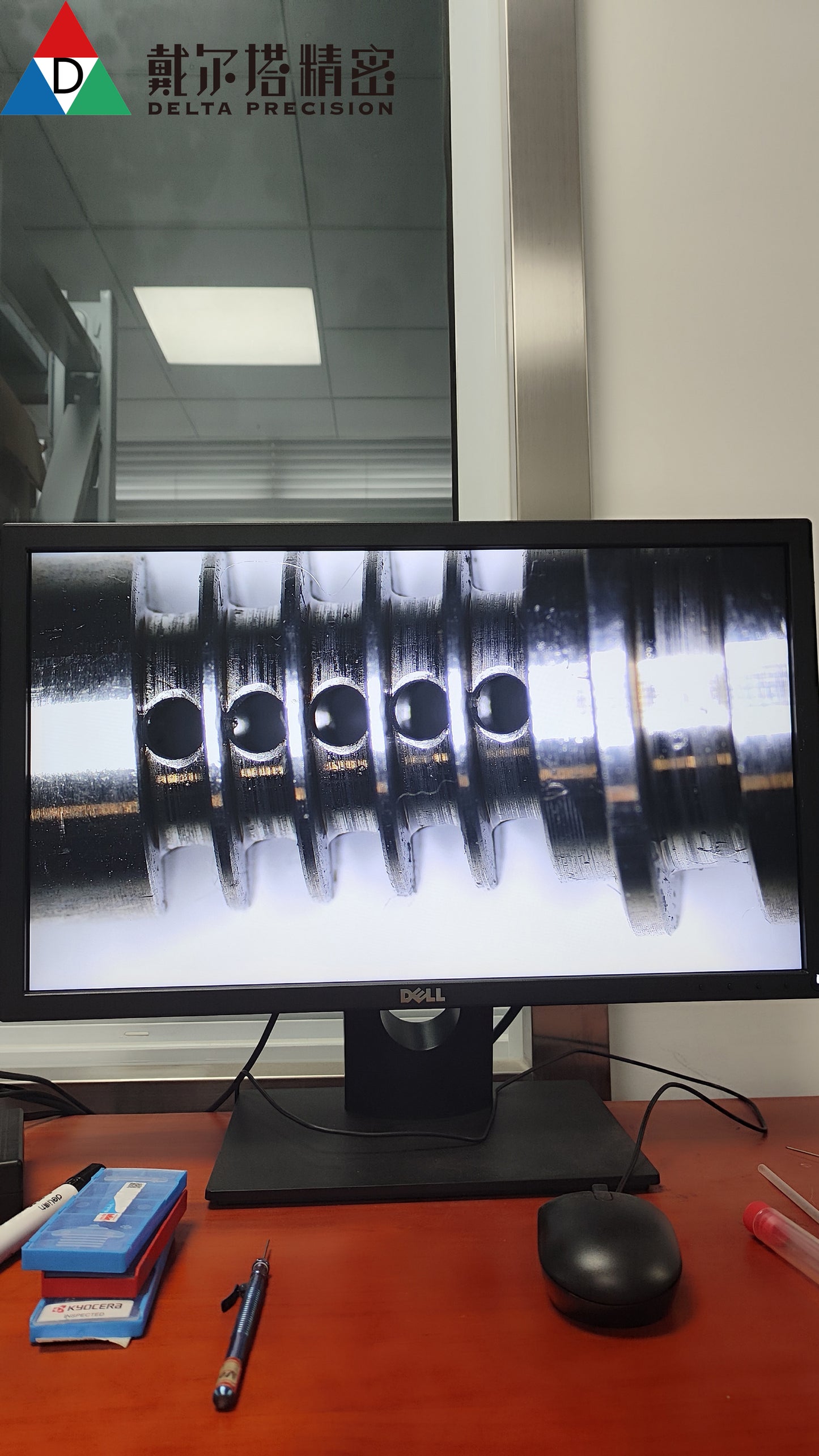 Customized CNC lathing high precision component from Delta precision