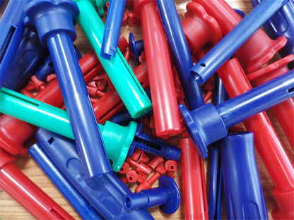 Custom medical precision injection molding platic parts from DELTA Precision